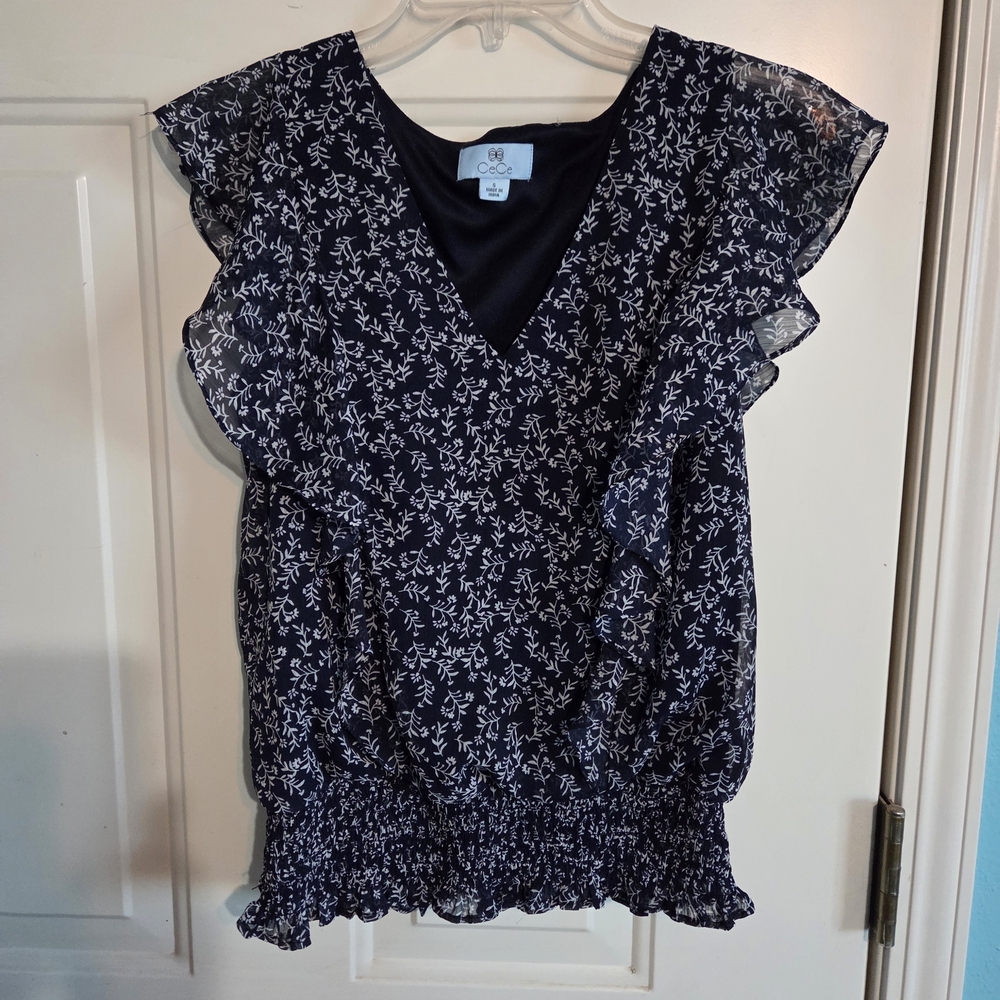 Chic Navy Floral Blouse with Ruffle Sleeve
